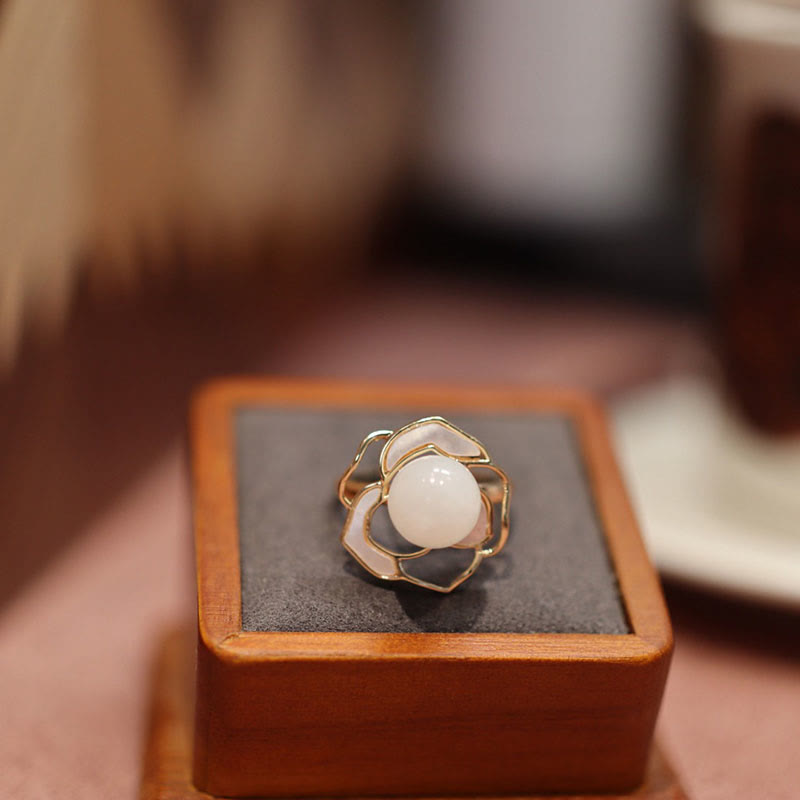 Buddha Stones925 スターリングシルバー メッキ ゴールドポスト 和田白翡翠 シャコガイ 石 椿の花 幸運のネックレス ペンダント リング イヤリング