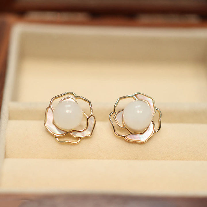 Buddha Stones925 スターリングシルバー メッキ ゴールドポスト 和田白翡翠 シャコガイ 石 椿の花 幸運のネックレス ペンダント リング イヤリング
