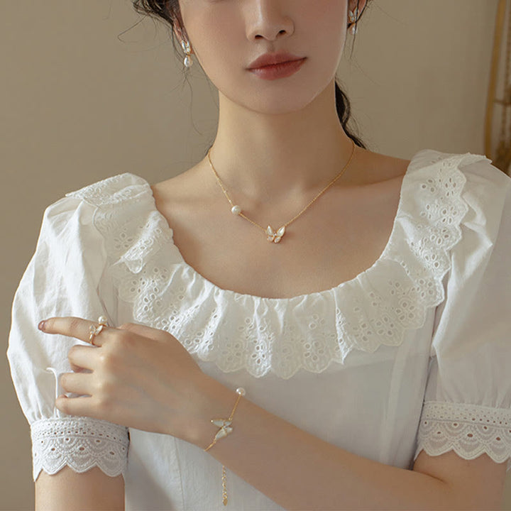 Buddha Stones 14K ゴールドメッキ 銅パール シャコガイ 石 バタフライ 祝福リング ブレスレット ネックレス ペンダント イヤリング セット