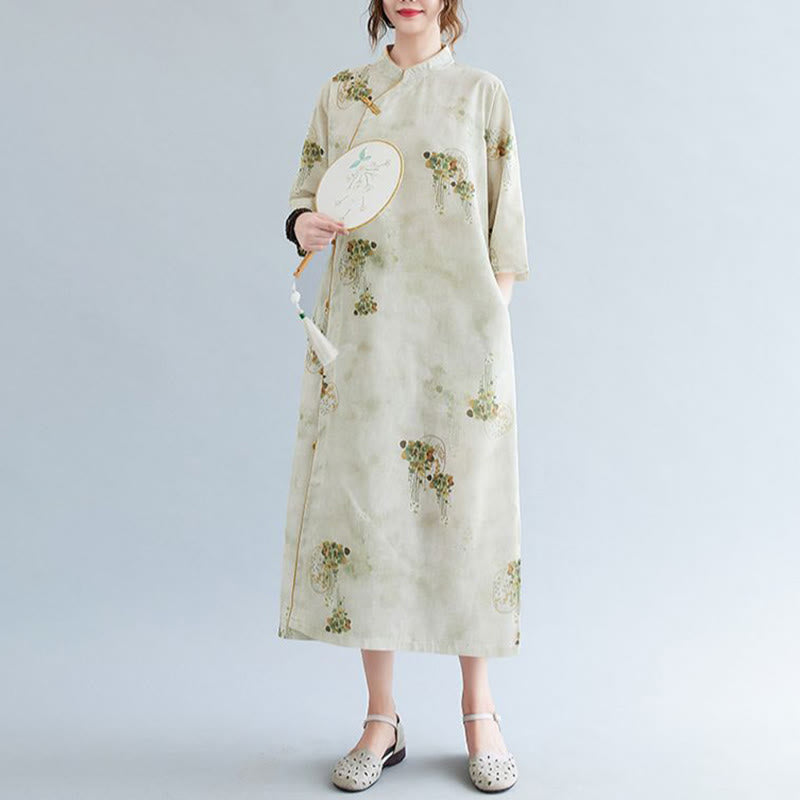 Buddha Stones、花、緑、黄色の葉のプリントのチャイナドレス（ミディ丈）七分袖、ポケット付き - 2XL（バスト114cm/肩幅43cm/着丈118cm） - image 0