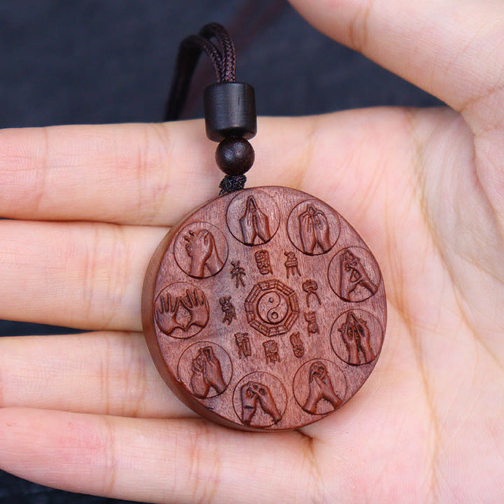 Buddha Stones、雷に打たれたナツメの木、陰陽八卦、山の幽霊、お金を使うのを防ぐネックレスペンダント