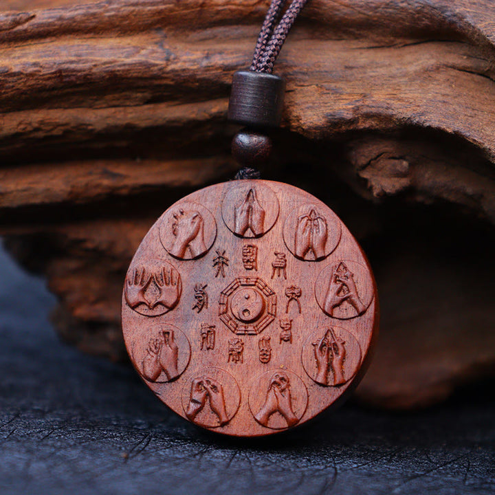 Buddha Stones、雷に打たれたナツメの木、陰陽八卦、山の幽霊、お金を使うのを防ぐネックレスペンダント