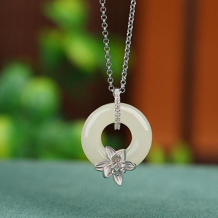 Buddha Stones925 スターリングシルバー 和田翡翠 平和バックル フラワー 幸運 ネックレス ペンダント