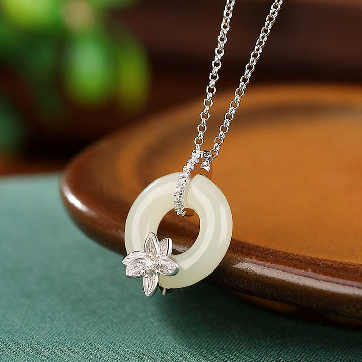 Buddha Stones925 スターリングシルバー 和田翡翠 平和バックル フラワー 幸運 ネックレス ペンダント