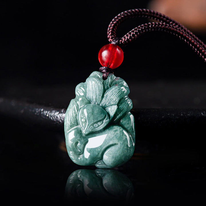 Buddha Stones天然緑翡翠九尾狐彫刻繁栄ネックレスペンダント