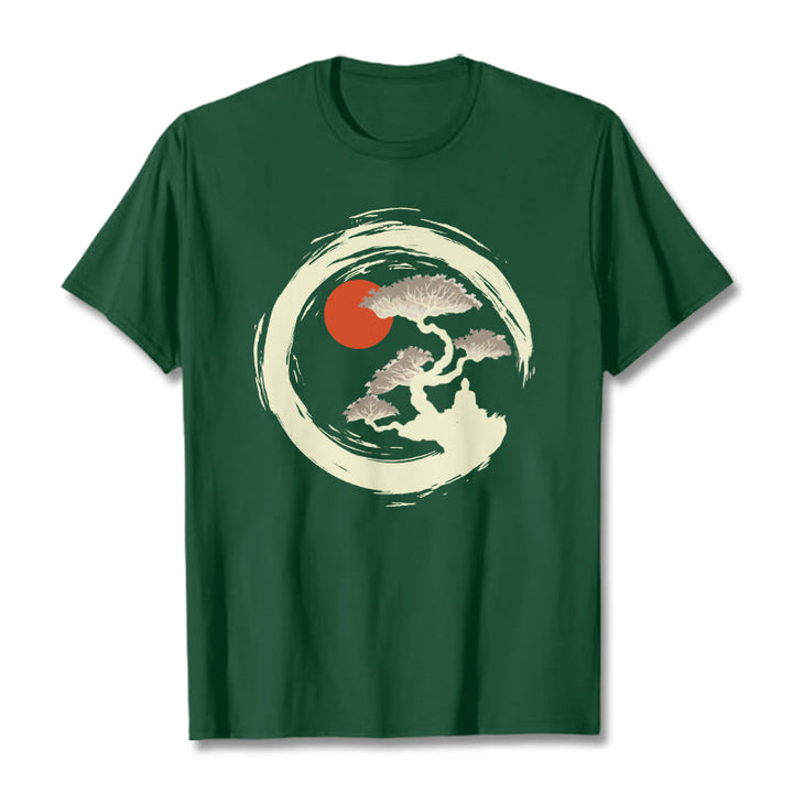 Buddha Stones、赤い太陽、松、禅サークル、瞑想、仏陀Tシャツ