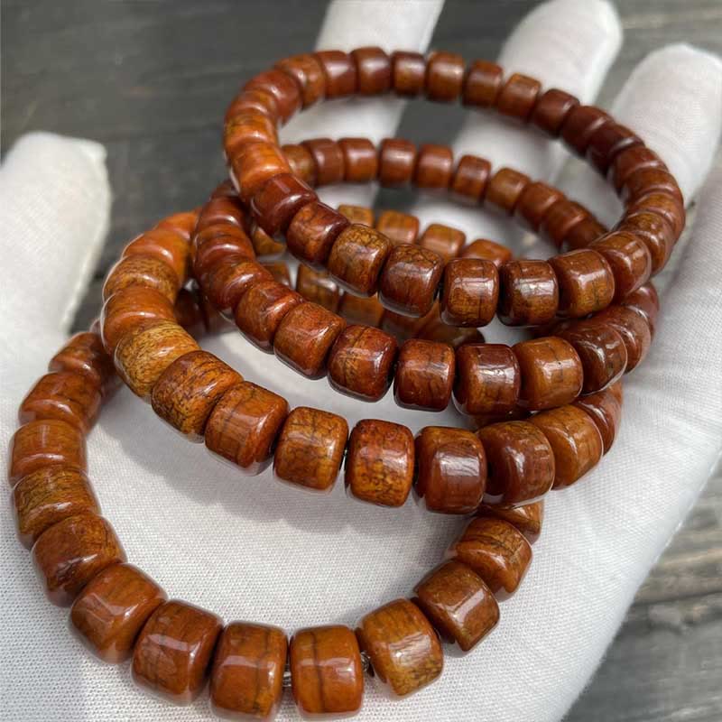 Buddha Stonesチベット骨ビーズ 三目ビーズ 羊の角 赤瑪瑙 強さのブレスレット