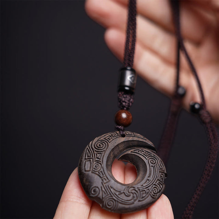 Buddha Stones黒檀 白檀 運気アップ デザイン柄 平和 ネックレス ペンダント