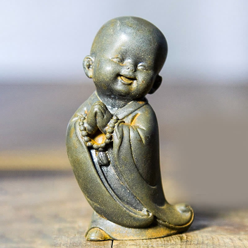 Buddha Stones小さな瞑想僧 鉄粉 錆 鋳造樹脂像 机上装飾 - 手を組んだ僧侶 8×4.4cm - image 15