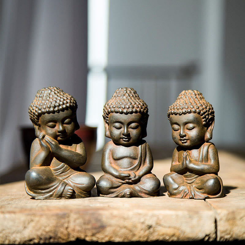 Buddha Stones手作り 小さな釈迦牟尼仏 鉄粉 錆 鋳造 樹脂 像 装飾 - Rustバージョン - 仏像3体 - image 0