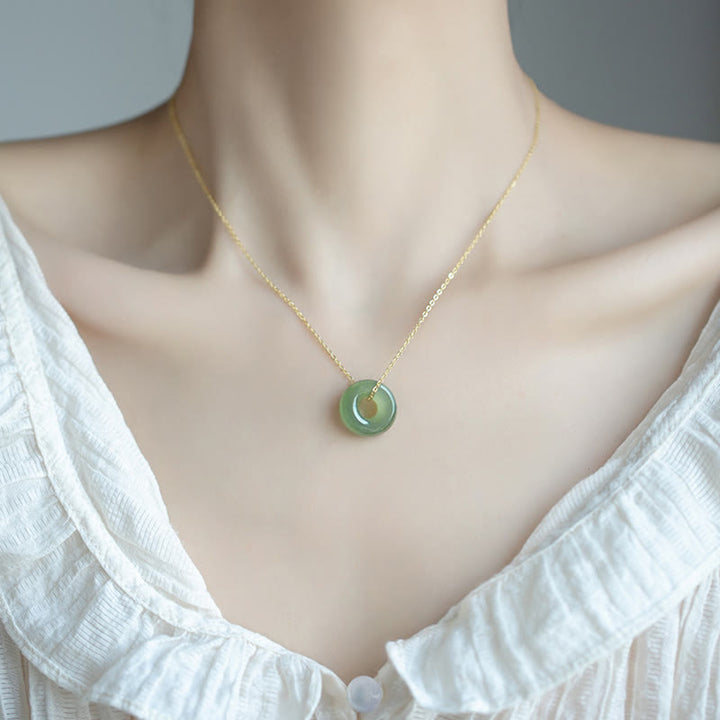 Buddha Stones 925スターリングシルバーメッキゴールド和田翡翠ピースバックルネックレスペンダント