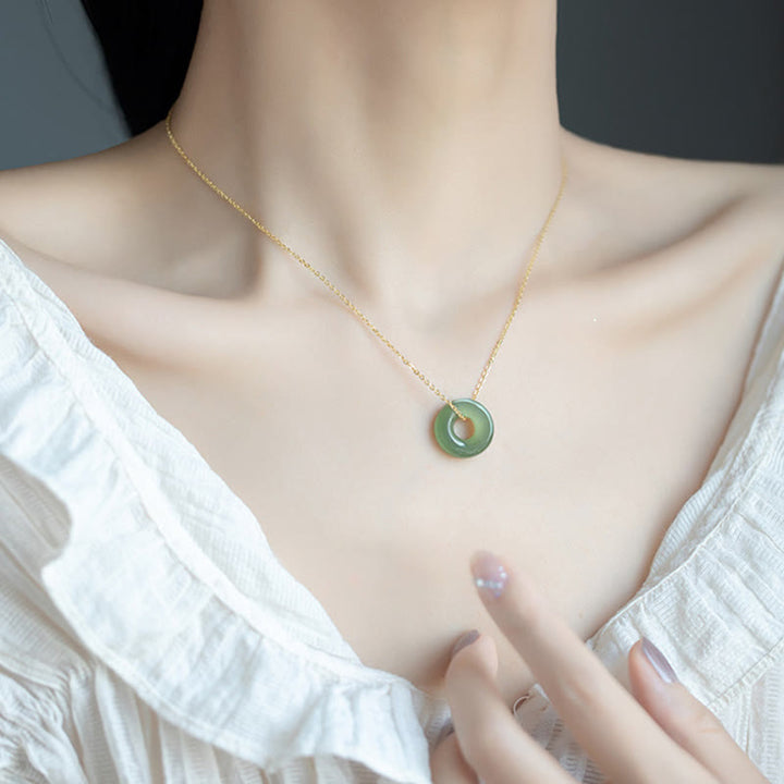 Buddha Stones 925スターリングシルバーメッキゴールド和田翡翠ピースバックルネックレスペンダント