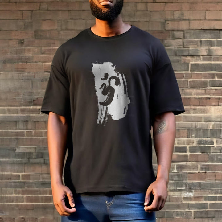 Buddha StonesOM インク背景 コットンTシャツ - image 3