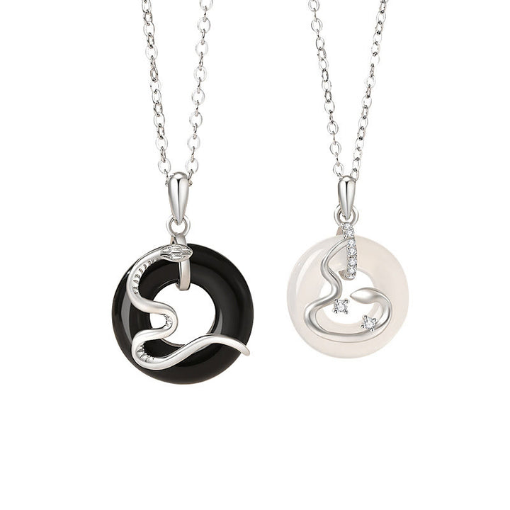 Buddha Stones925スターリングシルバー ブラックオニキス カルセドニー ピースバックル 蛇年 幸運 ネックレス ペンダント
