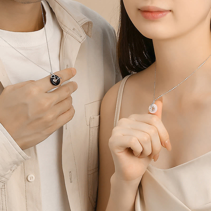 Buddha Stones925スターリングシルバー ブラックオニキス カルセドニー ピースバックル 蛇年 幸運 ネックレス ペンダント