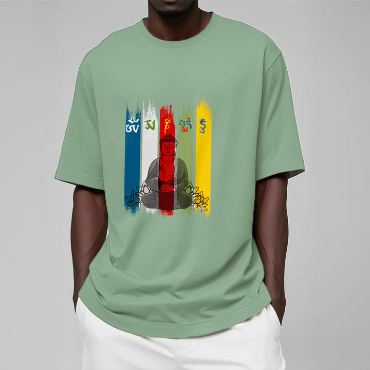 Buddha Stones、六つの真実の言葉「オーム・マニ・パドメ・フム」蓮華座に座る仏陀のコットンTシャツ - image 19