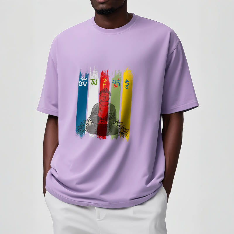 Buddha Stones、六つの真実の言葉「オーム・マニ・パドメ・フム」蓮華座に座る仏陀のコットンTシャツ - image 18