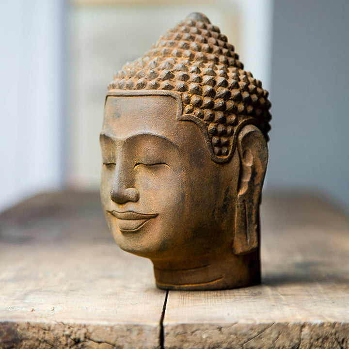 Buddha Stones目を閉じて瞑想する仏頭 鉄粉錆鋳造樹脂像 室内装飾