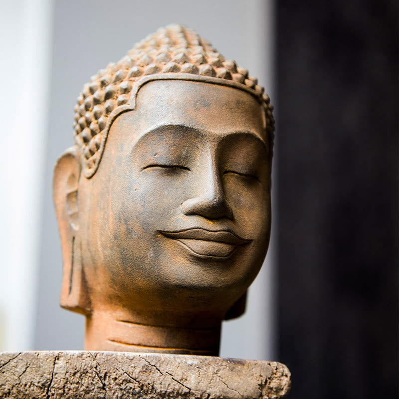 Buddha Stones目を閉じて瞑想する仏頭 鉄粉錆鋳造樹脂像 室内装飾