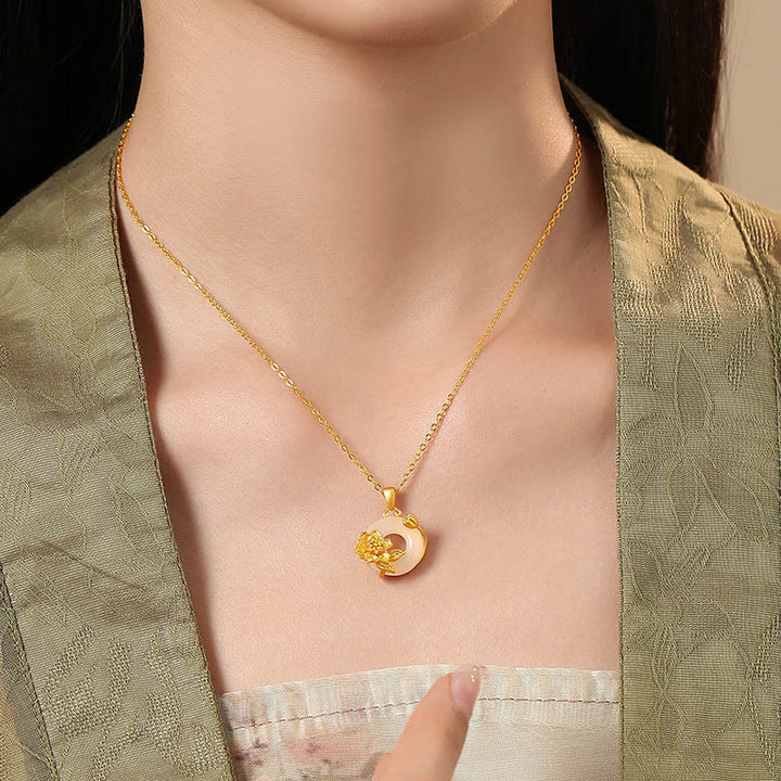Buddha Stonesカルセドニー 925スターリングシルバー ピースバックル フラワーネックレスペンダント