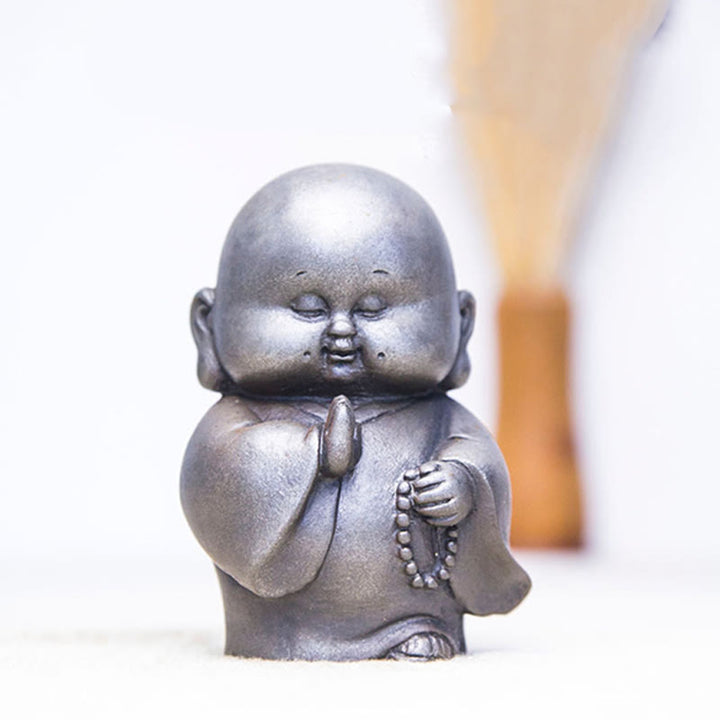 Buddha Stones手作り 小さな僧侶 鉄粉 錆 鋳造 樹脂 像 家の装飾