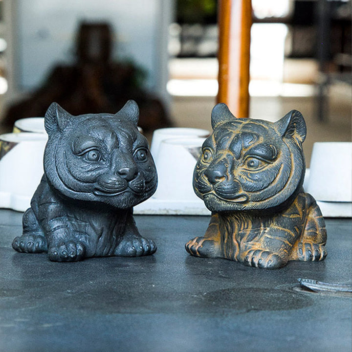 Buddha Stones手作り 小さな愛らしい虎 鉄粉 錆 鋳造 樹脂 像 家の装飾