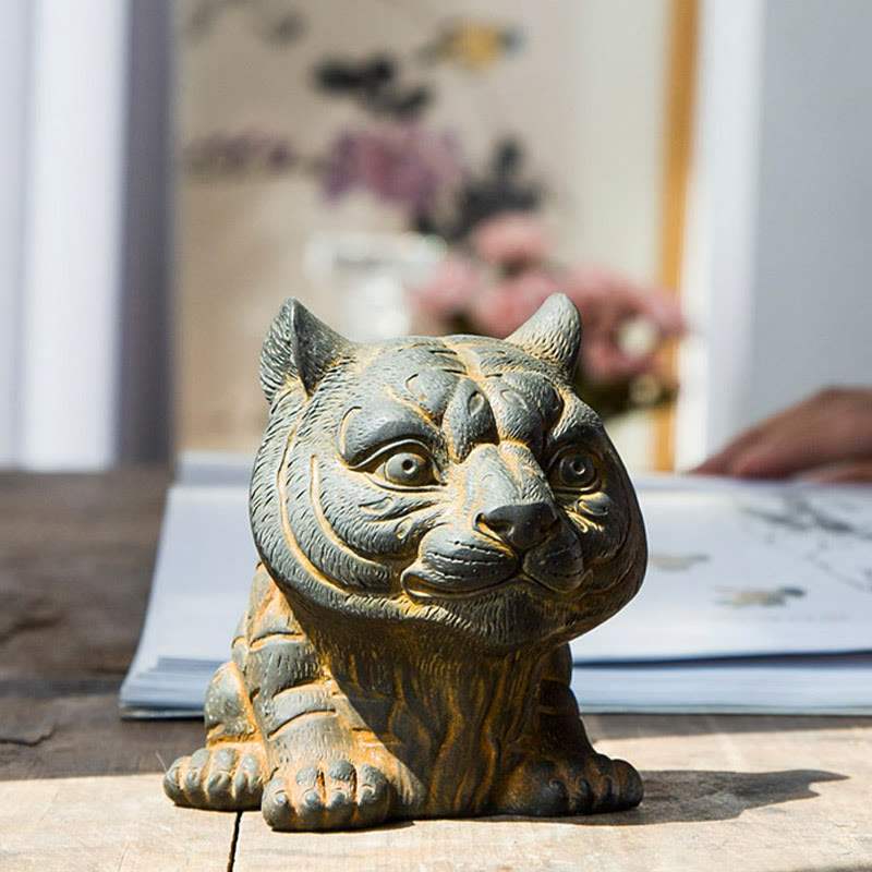 Buddha Stones手作り 小さな愛らしい虎 鉄粉 錆 鋳造 樹脂 像 家の装飾 - image 1