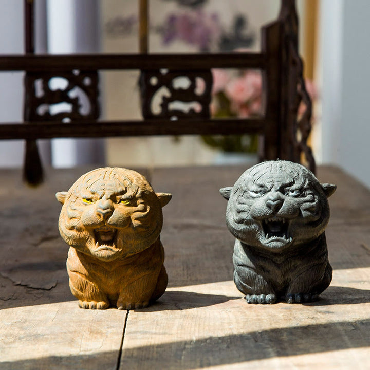 Buddha Stones手作り ミニ 咆哮する虎 鉄粉 錆 鋳造 樹脂 像 家の装飾 - image 0