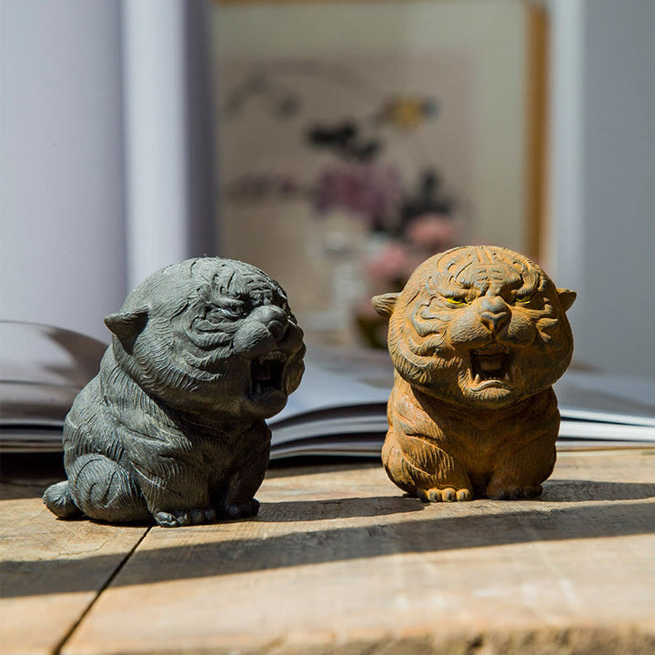 Buddha Stones手作り ミニ 咆哮する虎 鉄粉 錆 鋳造 樹脂 像 家の装飾 - image 1