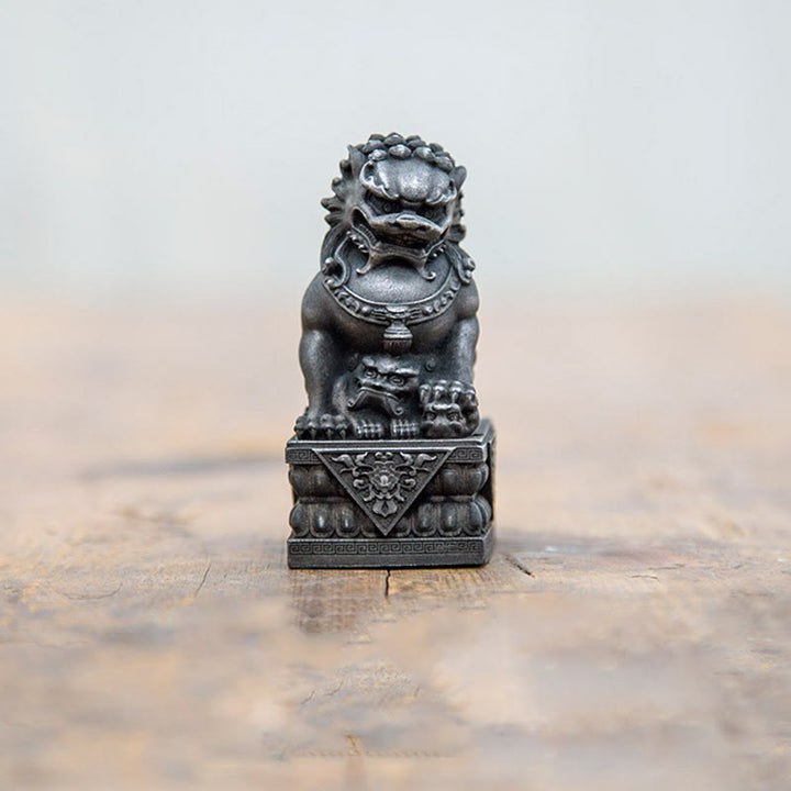 Buddha Stones手作り 獅子 福犬 鉄粉 錆 鋳造 樹脂 像 魔除け 守護 家の装飾