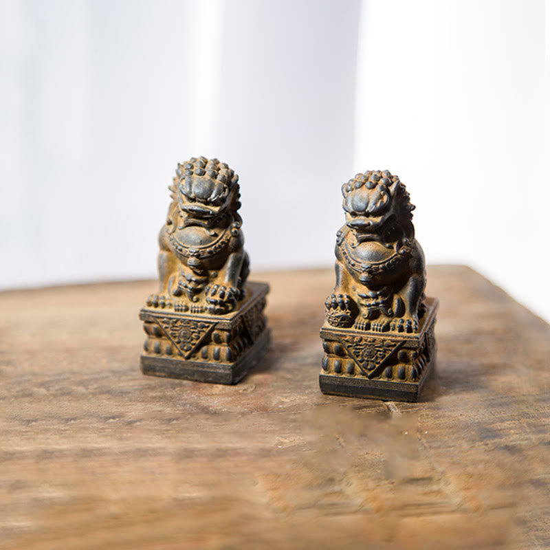 Buddha Stones手作り 獅子 福犬 鉄粉 錆 鋳造 樹脂 像 魔除け 守護 家の装飾