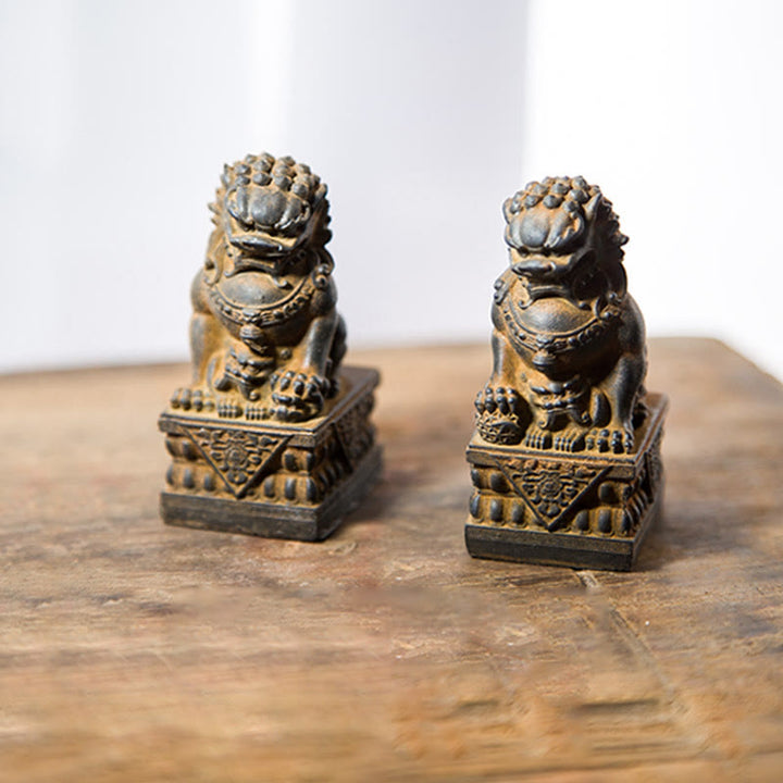 Buddha Stones手作り 獅子 福犬 鉄粉 錆 鋳造 樹脂 像 魔除け 守護 家の装飾