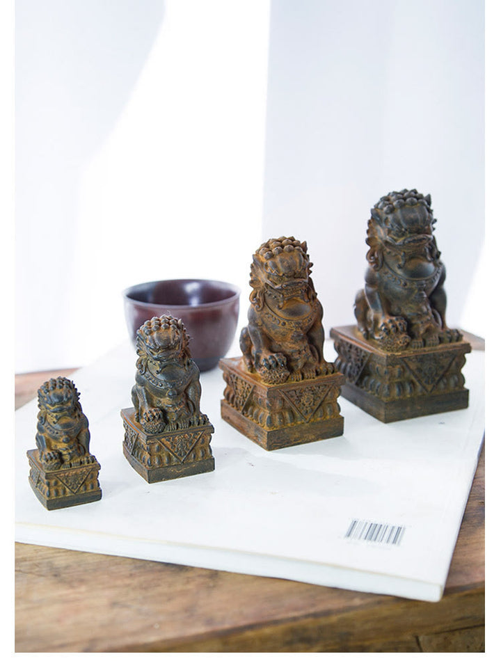 Buddha Stones手作り 獅子 福犬 鉄粉 錆 鋳造 樹脂 像 魔除け 守護 家の装飾