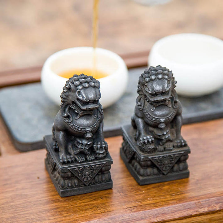 Buddha Stones手作り 獅子 福犬 鉄粉 錆 鋳造 樹脂 像 魔除け 守護 家の装飾