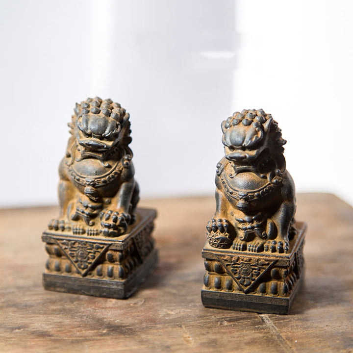 Buddha Stones手作り 獅子 福犬 鉄粉 錆 鋳造 樹脂 像 魔除け 守護 家の装飾