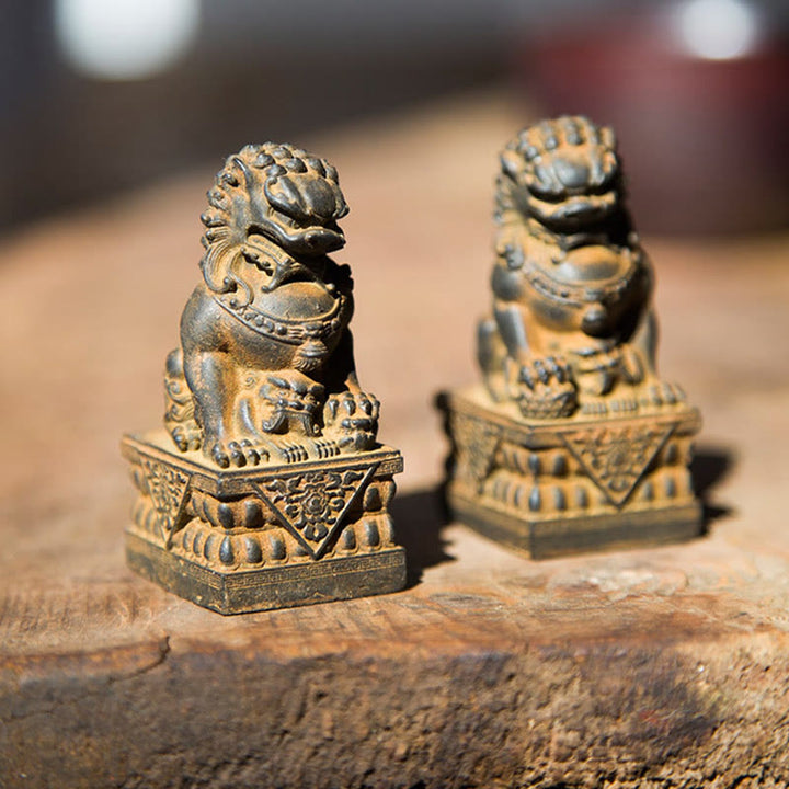 Buddha Stones手作り 獅子 福犬 鉄粉 錆 鋳造 樹脂 像 魔除け 守護 家の装飾