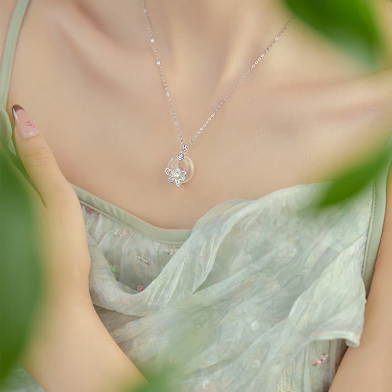 Buddha Stonesカルセドニー ピースバックル 999スターリングシルバー ロータス ポジティブネックレスペンダント