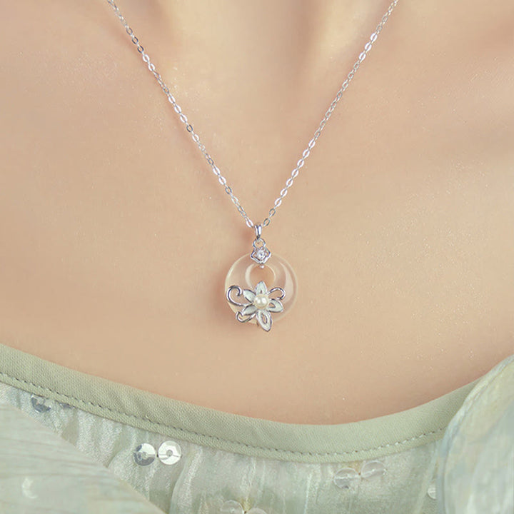 Buddha Stonesカルセドニー ピースバックル 999スターリングシルバー ロータス ポジティブネックレスペンダント