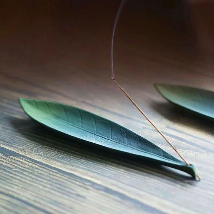 Buddha Stones柳の葉 癒し 陶器 スティック 香炉 装飾 - グリーンウィローリーフ 23×5×1cm - image 0