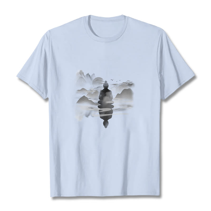 Buddha Stones、山に座る瞑想仏陀の模様のコットンTシャツ - ライトシアン - 2XL - image 19