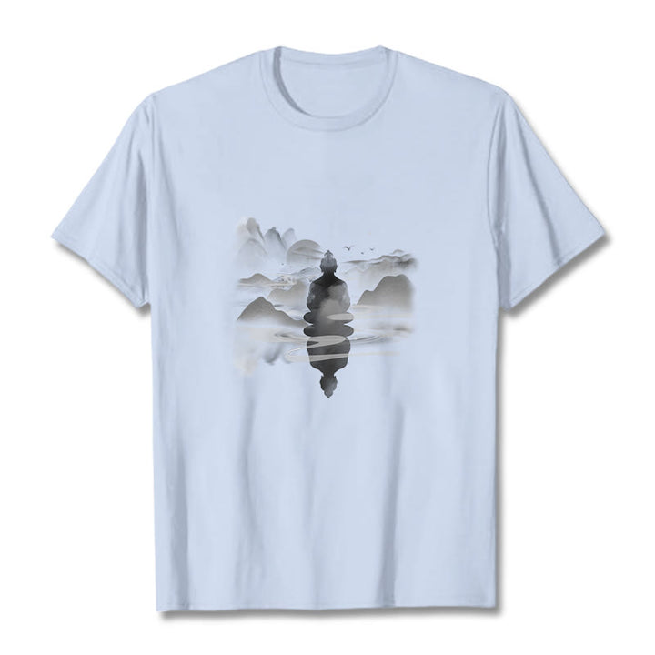 Buddha Stones、山に座る瞑想仏陀の模様のコットンTシャツ - ライトシアン - 2XL - image 18