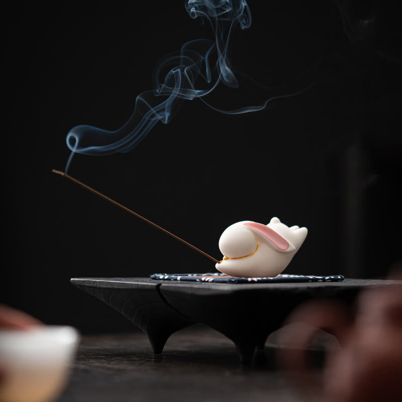 Buddha Stones飛ぶウサギ 竹マット 癒し系 陶器 香炉 デスク装飾