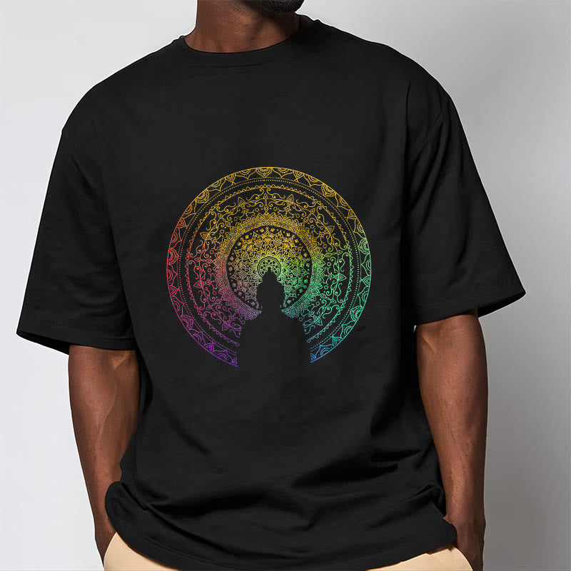 Buddha Stonesのカラフルなグラデーション曼荼羅仏陀コットンTシャツ - image 2