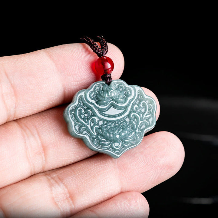 Buddha Stones蓮の模様 彫刻 翡翠 豊穣 繁栄 ネックレス ロープペンダント