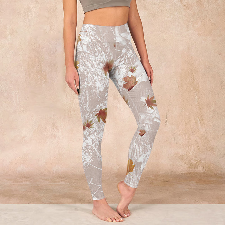 Buddha Stones、メープルリーフ、枝柄プリントのジムレギンス、レディースヨガパンツ - 小麦 - US18、 UK/AU22、 EU50 (4XL) - image 1