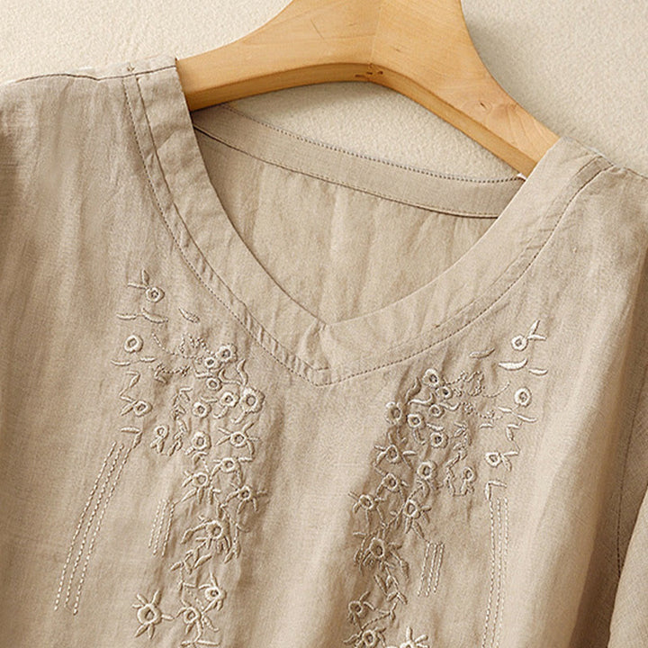 Buddha Stonesカジュアル レディース 刺繍入り花柄 Vネック ゆったり半袖シャツ - image 14