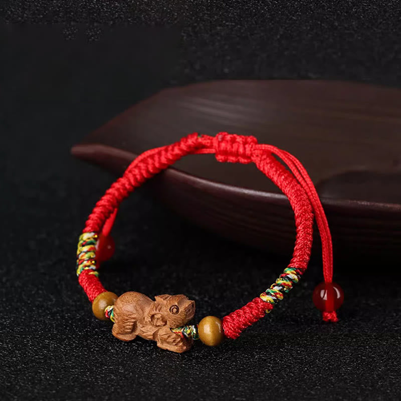 Buddha Stones手作りの中国の十二支の赤紐の桃の木の幸運ブレスレット