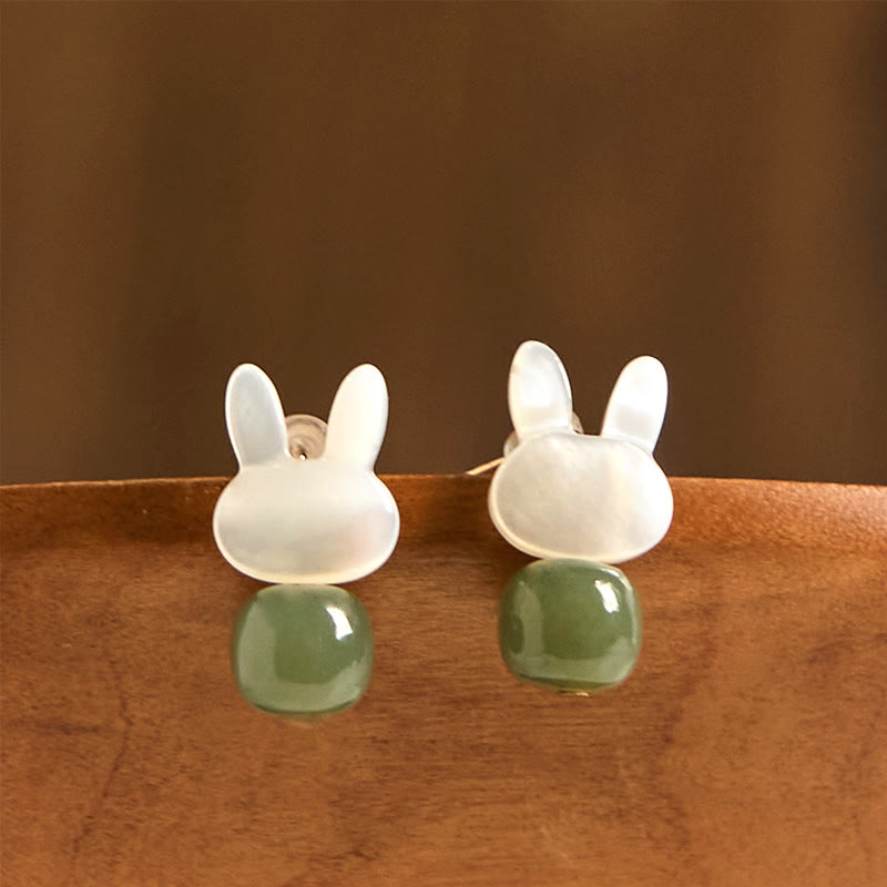 Buddha Stonesシャコガイ 石 かわいいウサギ 和田翡翠 幸運のイヤリング