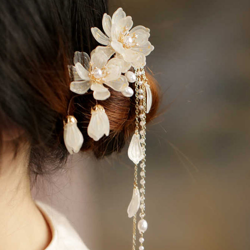 Buddha Stonesのクラシカルなマグノリアタッセルサイドヘアクリップ