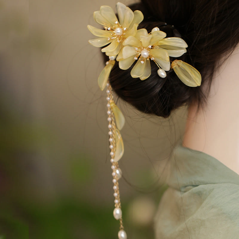 Buddha Stonesのクラシカルなマグノリアタッセルサイドヘアクリップ